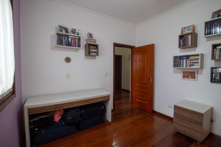 Casa para alugar com 372m², 4 quartos e 5 vagasQuarto 2