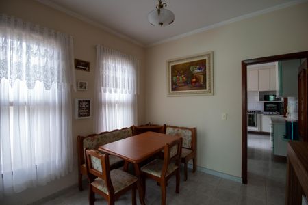 Casa para alugar com 372m², 4 quartos e 5 vagasCopa