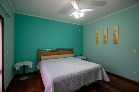 Casa para alugar com 372m², 4 quartos e 5 vagasQuarto 4