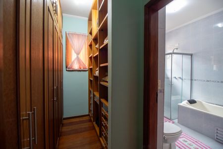 Casa para alugar com 372m², 4 quartos e 5 vagasCloset do quarto 4