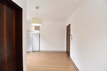 Sala de apartamento para alugar com 1 quarto, 40m² em São Francisco, Curitiba