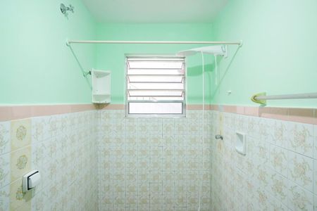 Casa à venda com 562m², 5 quartos e 5 vagasBanheiro casa 2