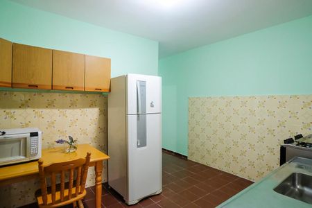 Casa à venda com 562m², 5 quartos e 5 vagasCozinha casa 2