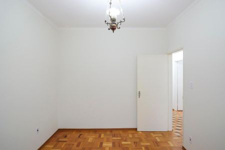 Casa à venda com 562m², 5 quartos e 5 vagasQuarto 1 casa 1