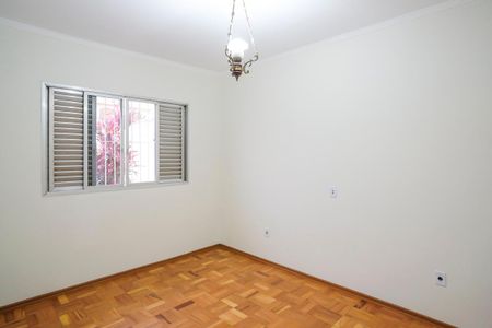 Casa à venda com 562m², 5 quartos e 5 vagasQuarto 1 casa 1