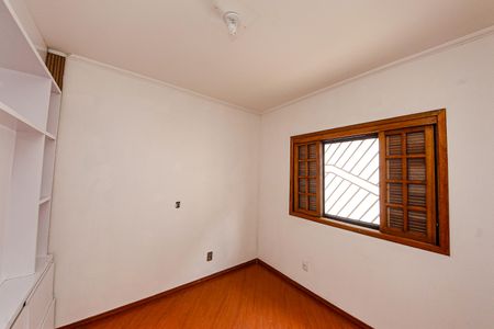 Casa para alugar com 6 quartos, 350m² em Vila Lucia, São Paulo