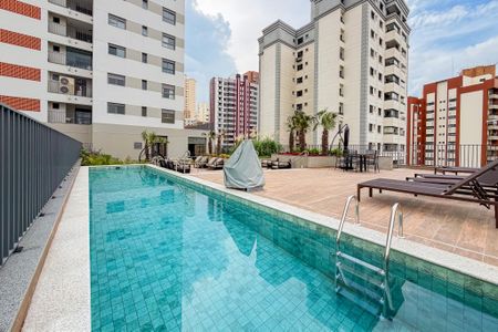 Studio à venda com 24m², 1 quarto e sem vaga Studio à venda com 24m², 1 quarto e sem vagaPiscina