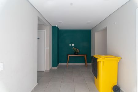 Apartamento para alugar com 32m², 2 quartos e sem vaga Apartamento para alugar com 32m², 2 quartos e sem vagaÁrea Comum - Salão de Festas