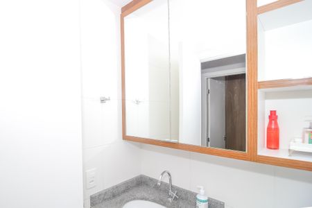 Apartamento para alugar com 58m², 2 quartos e 1 vaga Apartamento para alugar com 58m², 2 quartos e 1 vagaBanheiro