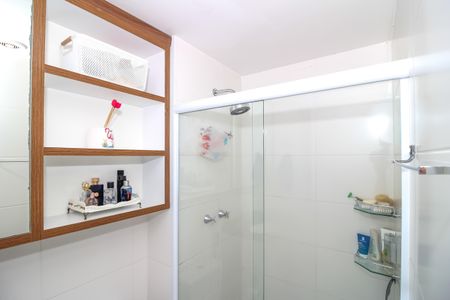 Apartamento para alugar com 58m², 2 quartos e 1 vaga Apartamento para alugar com 58m², 2 quartos e 1 vagaBanheiro da Suíte