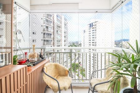 Varanda de apartamento para alugar com 2 quartos, 58m² em Água Branca, São Paulo