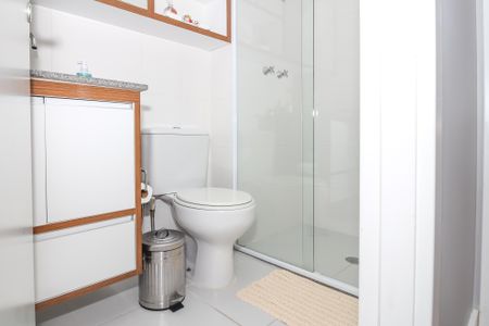 Apartamento para alugar com 58m², 2 quartos e 1 vaga Apartamento para alugar com 58m², 2 quartos e 1 vagaBanheiro