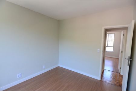 Apartamento à venda com 100m², 3 quartos e 1 vagaQuarto 2