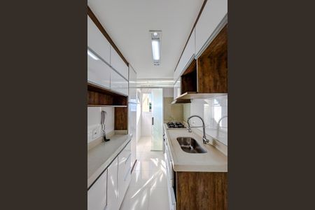 Apartamento à venda com 60m², 2 quartos e 2 vagasCozinha