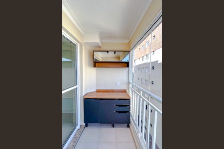 Apartamento à venda com 60m², 2 quartos e 2 vagasVaranda