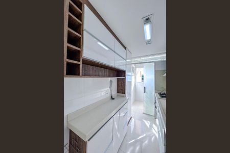 Apartamento à venda com 60m², 2 quartos e 2 vagasCozinha