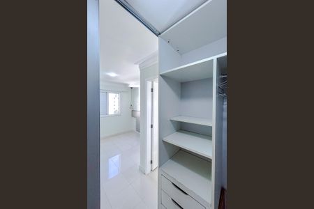 Apartamento à venda com 60m², 2 quartos e 2 vagasCloset da suíte