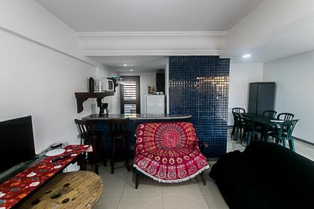 Sala de casa de condomínio para alugar com 3 quartos, 320m² em Itapuã, Salvador