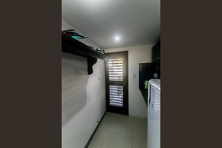 Cozinha de casa de condomínio para alugar com 3 quartos, 320m² em Itapuã, Salvador