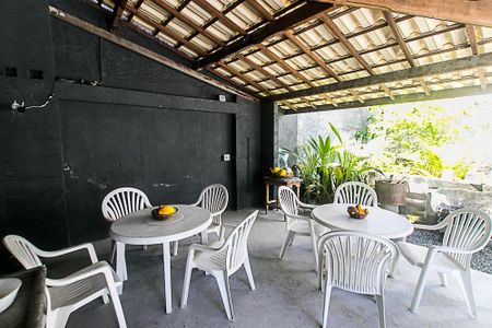 Casa de condomínio para alugar com 320m², 3 quartos e 2 vagasÁrea comum - Churrasqueira
