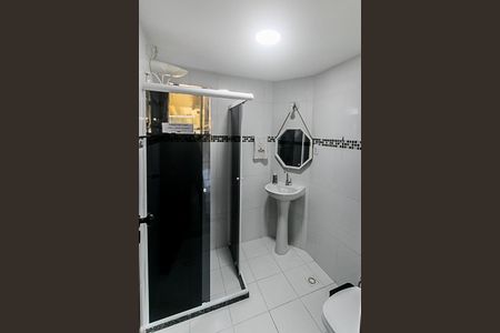 Casa de condomínio para alugar com 320m², 3 quartos e 2 vagasBanheiro Social