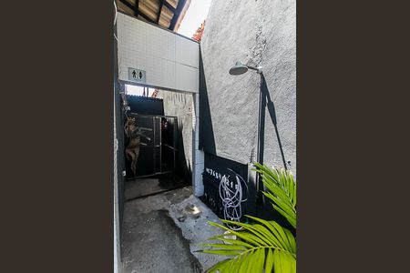 Casa de condomínio para alugar com 320m², 3 quartos e 2 vagasÁrea comum  - banheiro serviço