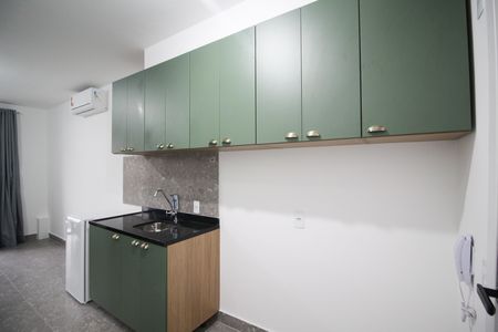 Cozinha de kitnet/studio para alugar com 1 quarto, 26m² em Vila Olímpia, São Paulo