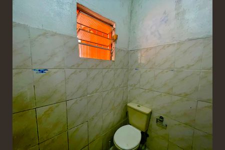 Banheiro de casa para alugar com 2 quartos, 224m² em Jardim Presidente Dutra, Guarulhos