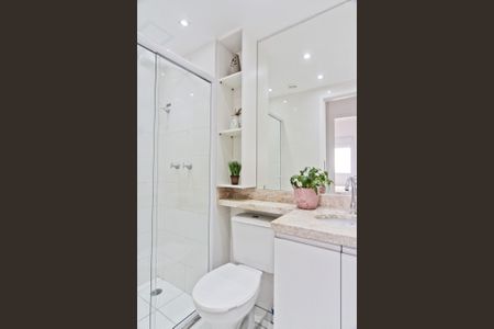 Banheiro de apartamento para alugar com 1 quarto, 42m² em Vila Siqueira (zona Norte), São Paulo