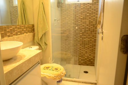 Banheiro  de apartamento para alugar com 2 quartos, 49m² em Jardim Nena, Suzano