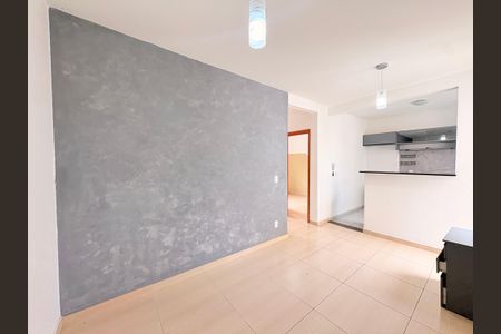 Sala de apartamento para alugar com 2 quartos, 44m² em Jardim das Tulipas, Jundiaí