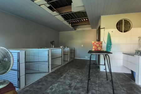 Casa à venda com 350m², 3 quartos e 4 vagas Casa à venda com 350m², 3 quartos e 4 vagasAnexo