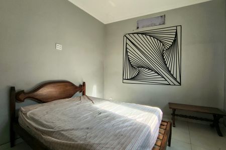 Casa à venda com 350m², 3 quartos e 4 vagas Casa à venda com 350m², 3 quartos e 4 vagasQuarto 2