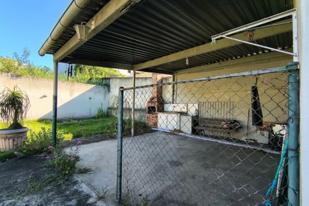 Casa à venda com 350m², 3 quartos e 4 vagas Casa à venda com 350m², 3 quartos e 4 vagasChurrasqueira