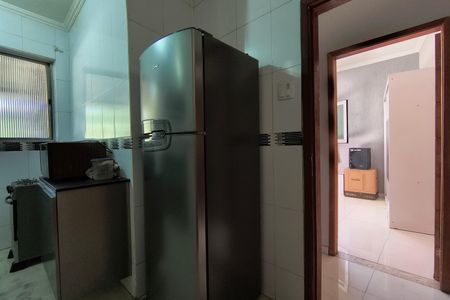 Casa à venda com 350m², 3 quartos e 4 vagas Casa à venda com 350m², 3 quartos e 4 vagasCozinha - Armários
