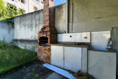 Casa à venda com 350m², 3 quartos e 4 vagas Casa à venda com 350m², 3 quartos e 4 vagasChurrasqueira