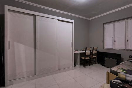 Casa à venda com 350m², 3 quartos e 4 vagas Casa à venda com 350m², 3 quartos e 4 vagasQuarto 1