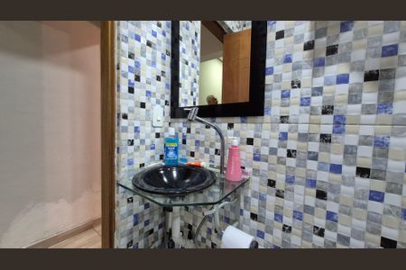 Casa à venda com 191m², 2 quartos e 1 vaga Casa à venda com 191m², 2 quartos e 1 vagaBanheiro