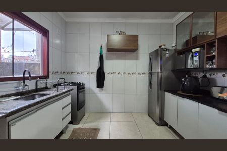 Casa à venda com 191m², 2 quartos e 1 vaga Casa à venda com 191m², 2 quartos e 1 vagaCozinha
