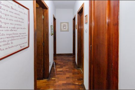 Apartamento à venda com 170m², 4 quartos e 2 vagas Apartamento à venda com 170m², 4 quartos e 2 vagasCorredro