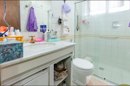 Apartamento à venda com 170m², 4 quartos e 2 vagas Apartamento à venda com 170m², 4 quartos e 2 vagasBanheiro suíte