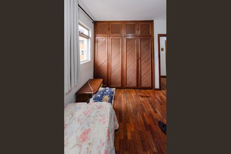 Apartamento à venda com 170m², 4 quartos e 2 vagas Apartamento à venda com 170m², 4 quartos e 2 vagasQuarto 1