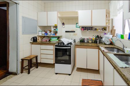 Apartamento à venda com 170m², 4 quartos e 2 vagas Apartamento à venda com 170m², 4 quartos e 2 vagasCozinha