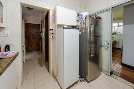 Apartamento à venda com 170m², 4 quartos e 2 vagas Apartamento à venda com 170m², 4 quartos e 2 vagasCozinha