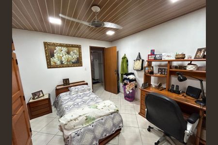 Casa à venda com 250m², 4 quartos e 5 vagasQuarto 2 casa 2