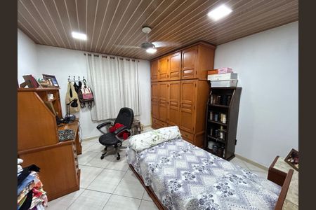 Casa à venda com 250m², 4 quartos e 5 vagasQuarto 2 casa 2