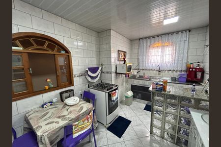 Casa à venda com 250m², 4 quartos e 5 vagasCozinha casa 2