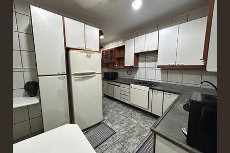 Casa à venda com 250m², 4 quartos e 5 vagasCozinha