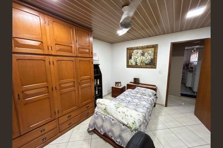 Casa à venda com 250m², 4 quartos e 5 vagasQuarto 2 casa 2