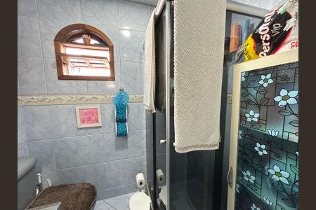 Casa à venda com 250m², 4 quartos e 5 vagasBanheiro casa 2